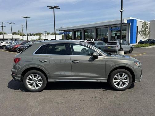 2021 Audi Q3 45 S line Premium
