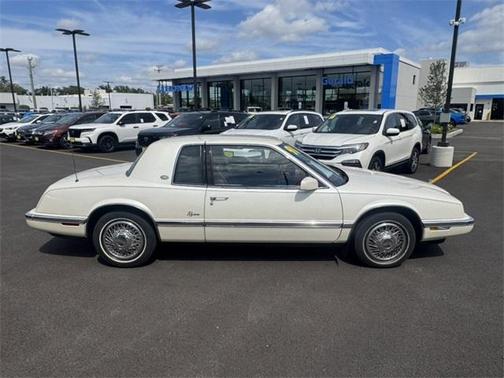1990 Buick Riviera Base