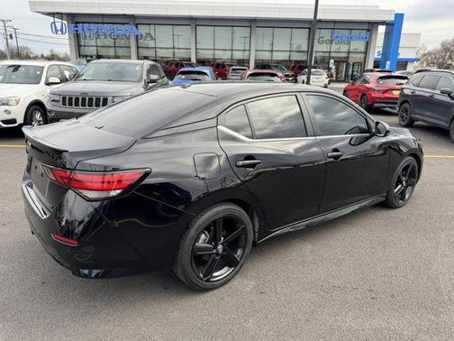 2022 Nissan Sentra SR