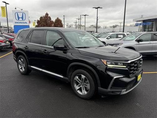 2023 Honda Pilot EX-L 7-Passenger