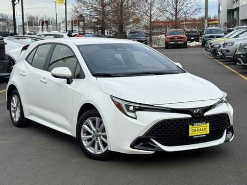 2024 Toyota Corolla Hatchback SE