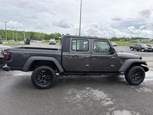 Granite Crystal Metallic Clearcoat 2024 Jeep Gladiator Sport