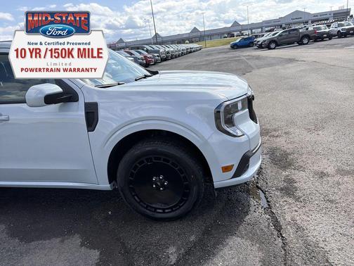 Space White Metallic 2026 Ford Maverick Lobo Standard