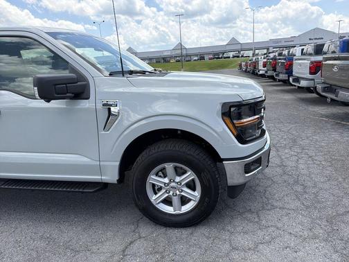 Avalanche 2026 Ford F-150 XLT