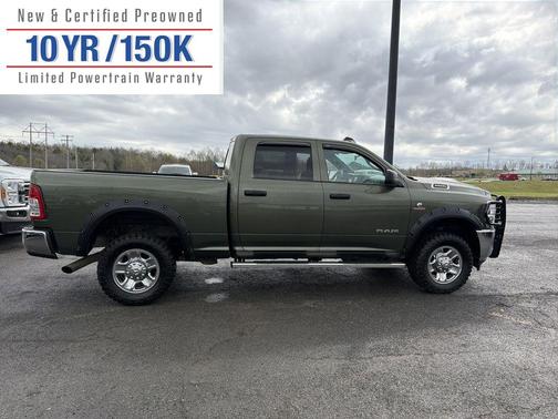 2022 RAM 2500 Tradesman Crew Cab 4x4 6'4' Box