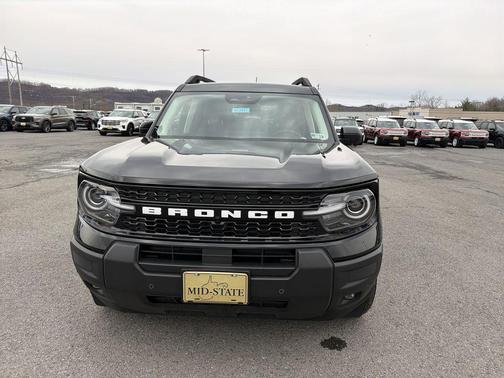 Shadow 2026 Ford Bronco Sport Outer Banks