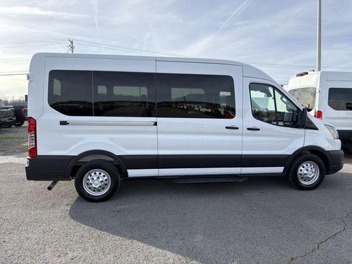 Oxford White 2026 Ford Transit-350 XL