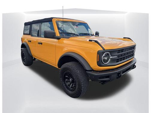 2022 Ford Bronco Base 4 Door 4x4