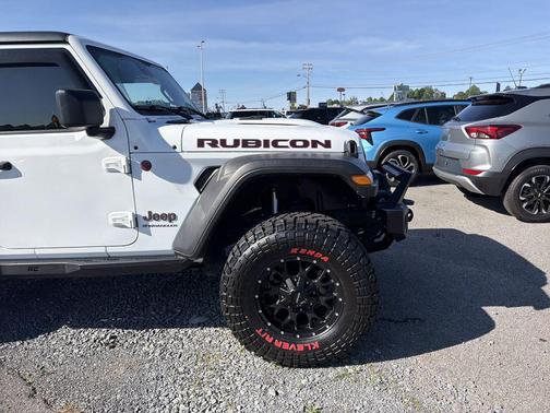 Bright White Clearcoat 2024 Jeep Wrangler Rubicon