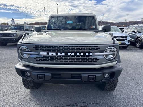 Desert Sand 2025 Ford Bronco Badlands
