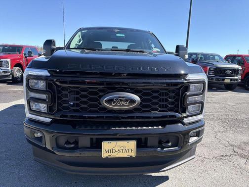 Agate Black Metallic 2026 Ford F-250 Lariat