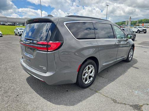2022 Chrysler Pacifica Limited