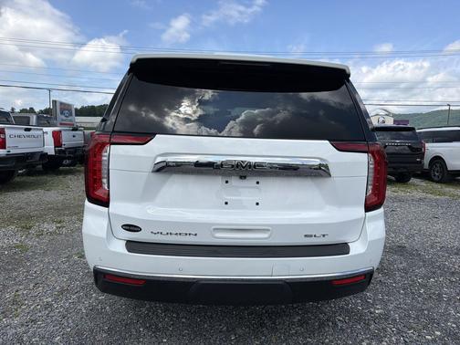 Summit White 2021 GMC Yukon SLT