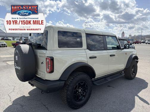 2026 Ford Bronco Badlands