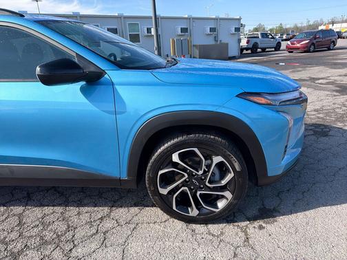 Marina Blue Metallic 2025 Chevrolet Trax FWD 2RS
