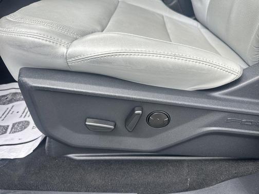 Black Metallic 2025 Ford Expedition Max Platinum