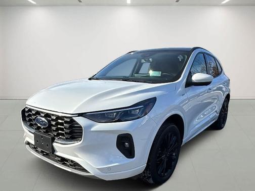 2025 Ford Escape ST-Line Elite