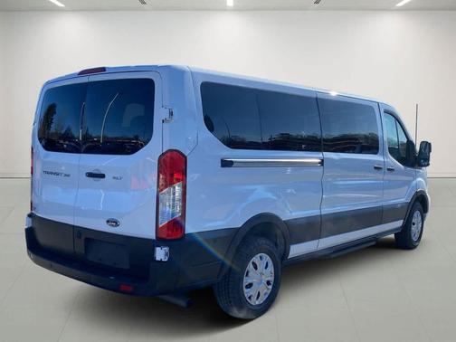 2022 Ford Transit-350 XLT