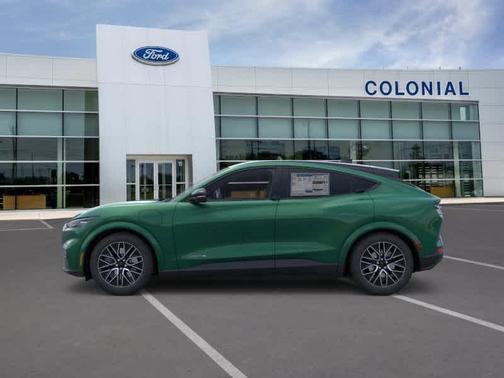 ERUPTION GREEN METALLIC 2026 Ford Mustang Mach-E Premium