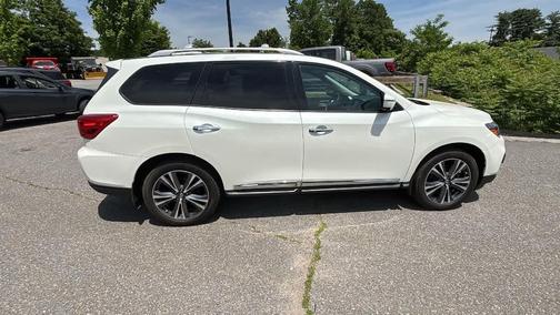 Pearl White 2017 Nissan Pathfinder Platinum