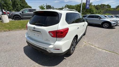 Pearl White 2017 Nissan Pathfinder Platinum