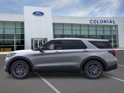 Carbonized Gray Metallic 2026 Ford Explorer ST-Line