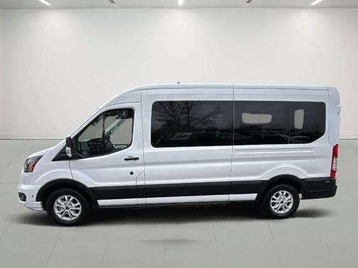 2024 Ford Transit-350 XLT