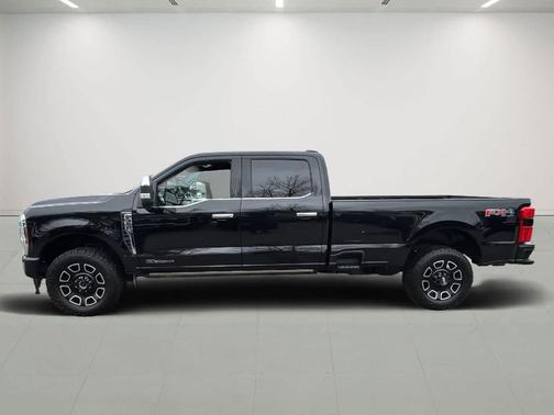 2024 Ford F-350 Platinum