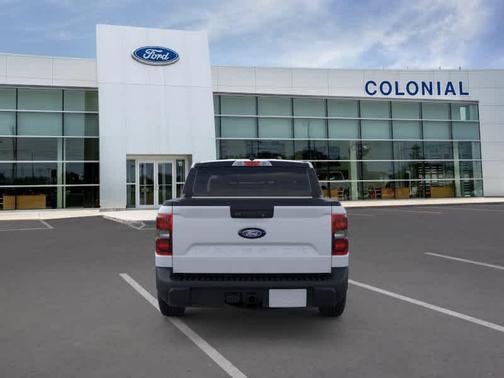 SPACE WHITE METALLIC 2026 Ford Maverick Lariat