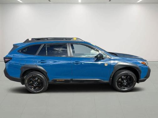 Geyser Blue 2022 Subaru Outback Wilderness