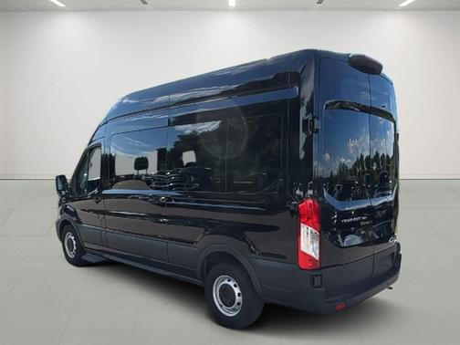 2022 Ford Transit-350 XL