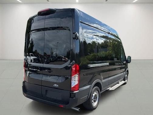 2022 Ford Transit-350 XL