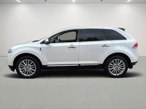 2013 Lincoln MKX Base