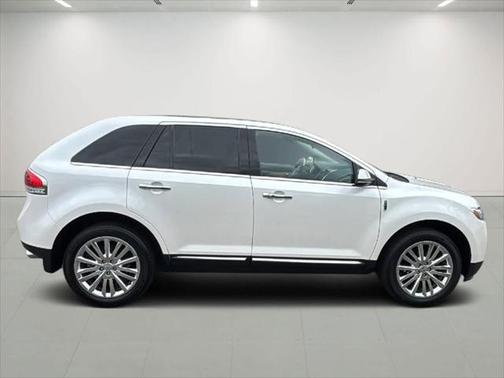 2013 Lincoln MKX Base