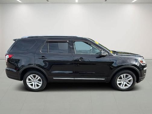 AGATE BLACK 2019 Ford Explorer XLT