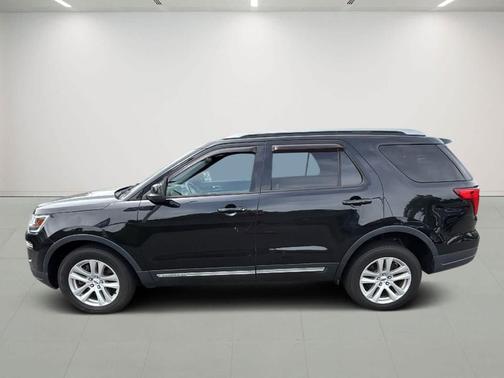 AGATE BLACK 2019 Ford Explorer XLT