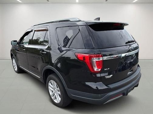 AGATE BLACK 2019 Ford Explorer XLT