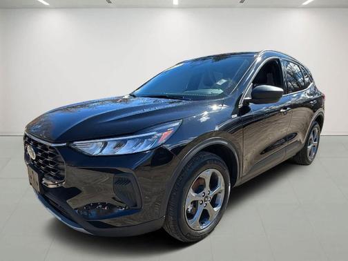 AGATE BLACK METALLIC 2025 Ford Escape ST-Line