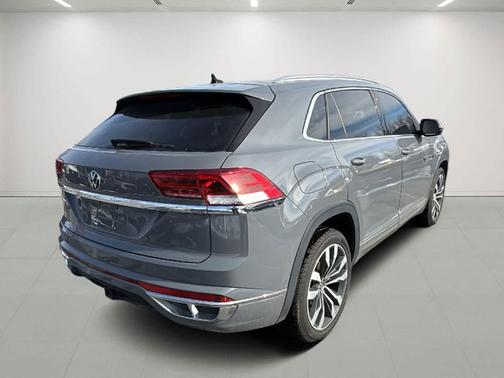 2022 Volkswagen Atlas Cross Sport 3.6L V6 SEL Premium R-Line