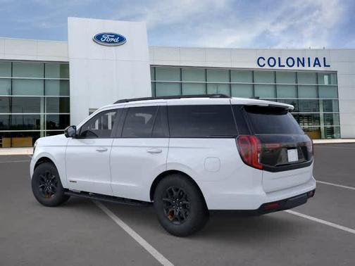 OXFORD WHITE 2026 Ford Expedition Tremor