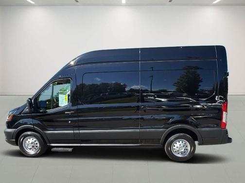 AGATE BLACK METALLIC 2023 Ford Transit-250 Base