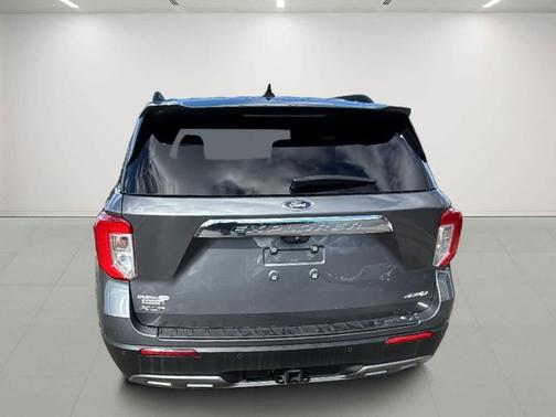 CARBONIZED GRAY METALLIC 2023 Ford Explorer XLT