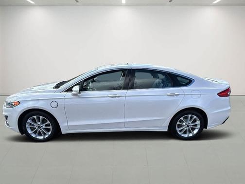 2020 Ford Fusion Plug-In Hybrid Titanium