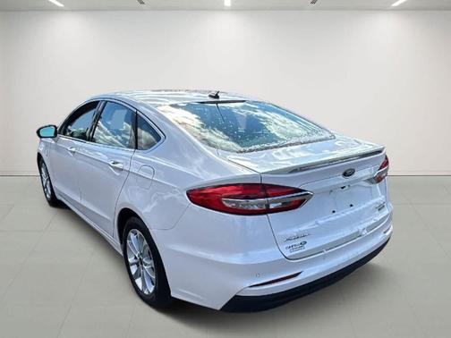 2020 Ford Fusion Plug-In Hybrid Titanium
