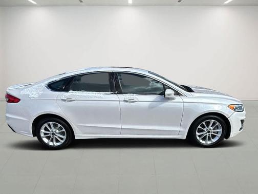 2020 Ford Fusion Plug-In Hybrid Titanium