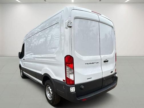 2016 Ford Transit-250 Base