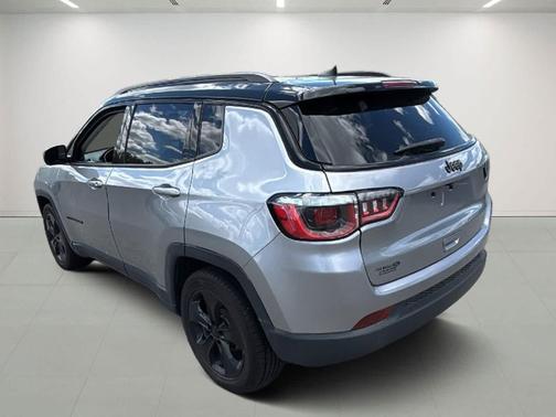 Billet Silver Metallic Clearcoat 2019 Jeep Compass Latitude