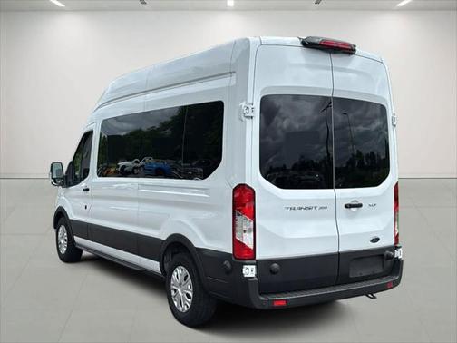 2024 Ford Transit-350 XLT