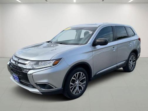 2018 Mitsubishi Outlander ES