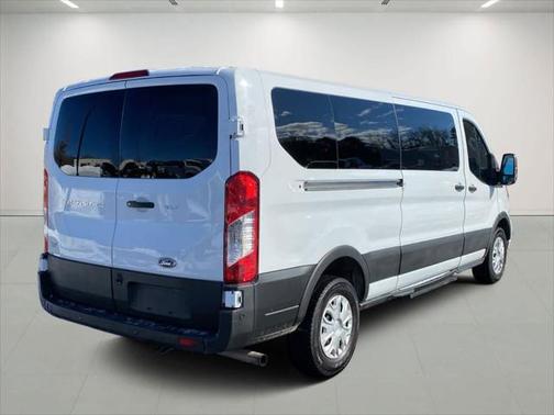 2022 Ford Transit-350 XLT